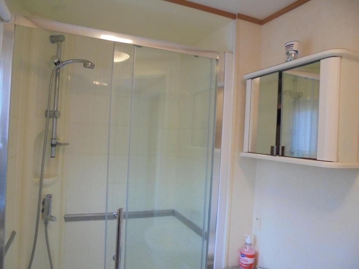 Apartment 6 Berth Heated On The Chase Brisbane *